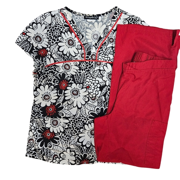 Scrub set - Picture 1 of 2